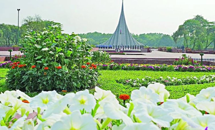 স্মৃতিসৌধে চলছে শেষ মুহূর্তের প্রস্তুতি