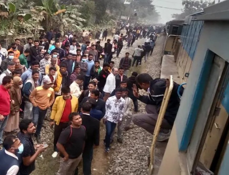 Gazipur train engine broke down, train movement with the capital stopped