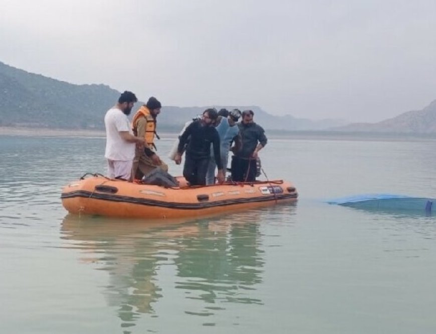 11 children died in boat sinking in Pakistan