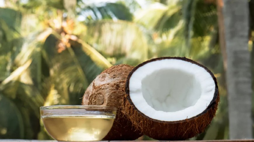 There are many magical benefits of coconut oil in skin care