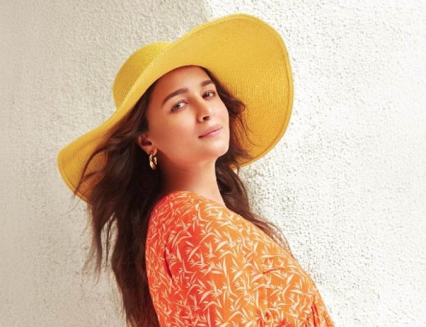 Instead of exercising in the gym, Alia is busy dancing to the song of Ranbir Kapoor's new film!