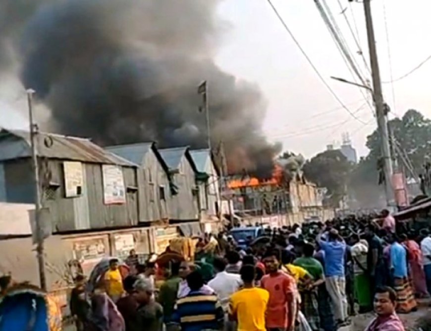 Fire in capital's Karail slum, 9 units under control